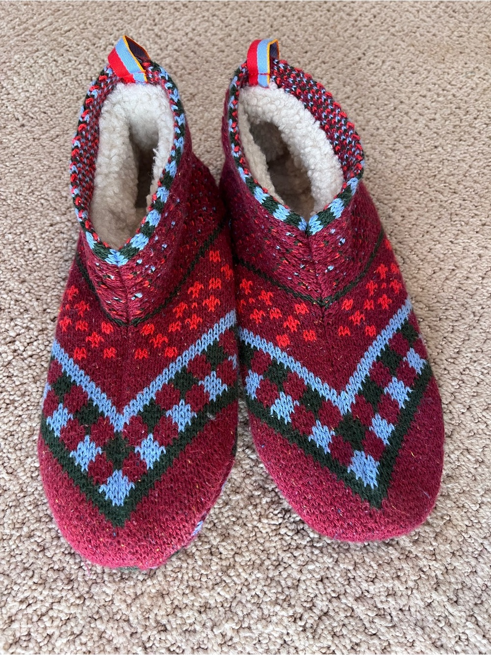Bombas Red Multicolor Patterned Knit Gripper Slippers with Sherpa Lining